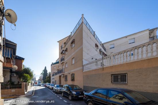 Piso en Atarfe de tres dormitorios. - GRANADA