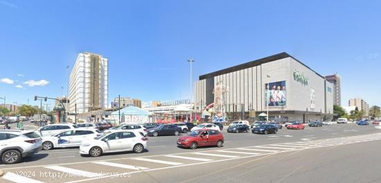 VENTA LOCAL COMERCIAL EN EL CENTRO COMERCIAL NUEVO CENTRO VALENCIA - VALENCIA