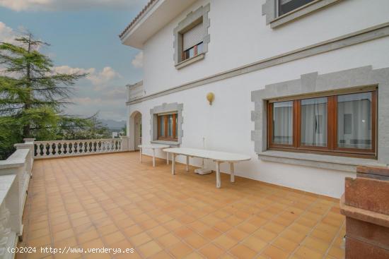 CASA EN VENTA EN URB. PINEDA DE BAGES - BARCELONA