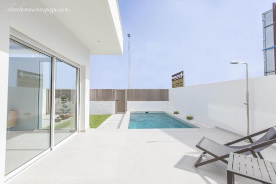  VILLAS DE OBRA NUEVA EN SAN JAVIER - MURCIA 