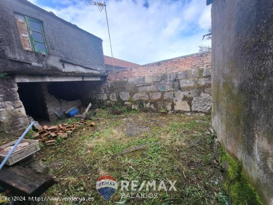 Casa / Chalet independiente en venta en Iglesia, Pazos de Borbén - PONTEVEDRA