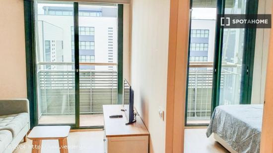 Apartamento totalmente equipado a unos pasos del metro Poblenou - BARCELONA