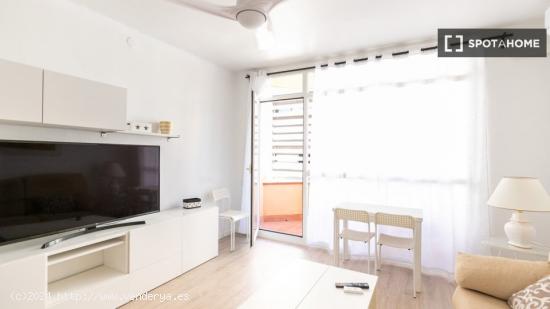 Apartamento amueblado moderno en Les Corts - BARCELONA