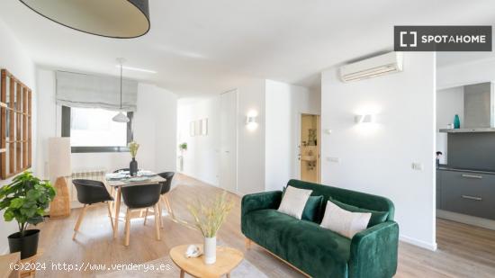 Moderno apartamento a pasos del Hospital Sant Pau y de la estación de metro Dos de Maig - BARCELONA