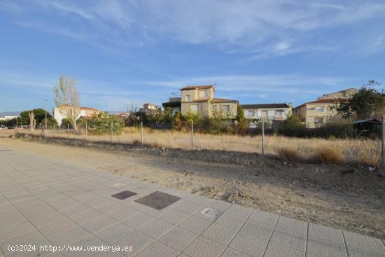 Solar de 165,82 m2 situado en el Vial de Churriana de la Vega. - GRANADA