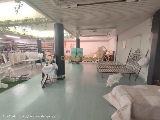 Gran local comercial en Venta - SALAMANCA