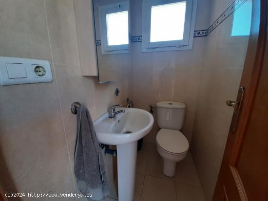 EN ALQUILER ATICO DE 3 DORMITORIOS Y 2 BAÑOS EN CASCO URBANO DE ESTEPONA - MALAGA