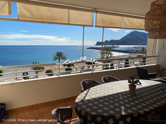  Se Alquila luminoso piso en primera línea en Altea - ALICANTE 