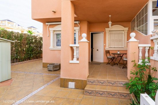 Bungalow en venta en Santa Pola (Alicante)