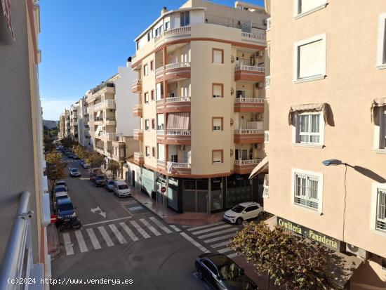 APARTAMENTO A 350M DEL MAR - ALICANTE