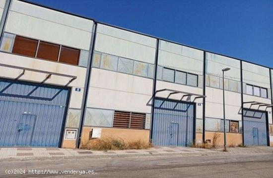 Se Vende en La Algaba - SEVILLA