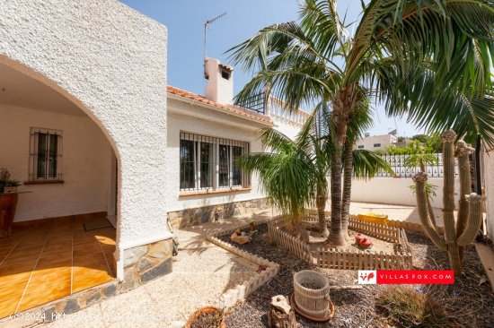  Villa en venta en San Miguel de Salinas (Alicante) 