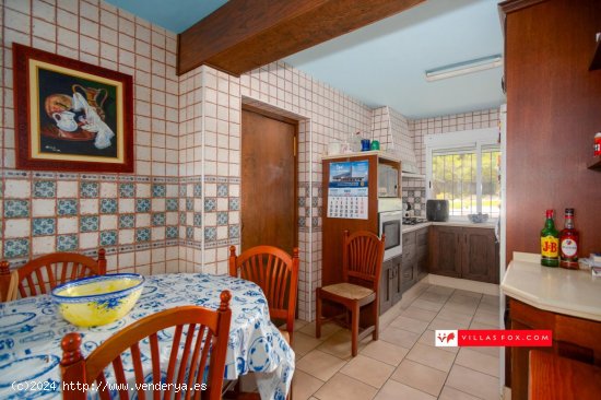 Villa en venta en San Miguel de Salinas (Alicante)