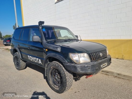  Toyota Land Cruiser 3.0 d4d de 2002 con 180.000 Km por 9.000 EUR. en Sevilla 