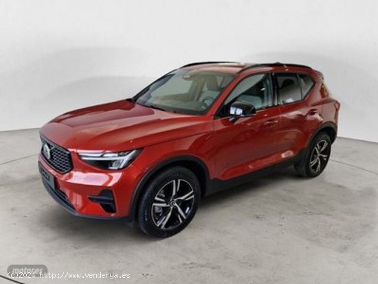  Volvo XC40 Plus, B3 Mild hybrid, Gasolina, Dark de 2024 con 5 Km por 40.900 EUR. en Navarra 