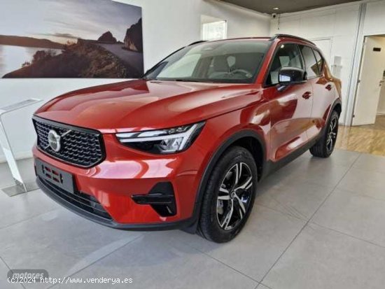 Volvo XC40 Plus, B3 Mild hybrid, Gasolina, Dark de 2024 con 5 Km por 40.900 EUR. en Navarra