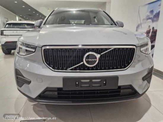 Volvo XC40 Core, B3 Mild hybrid, Gasolina de 2024 con 5 Km por 36.900 EUR. en Navarra