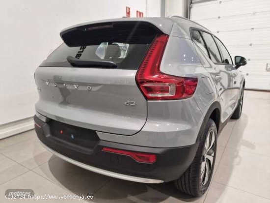 Volvo XC40 Core, B3 Mild hybrid, Gasolina de 2024 con 5 Km por 36.900 EUR. en Navarra