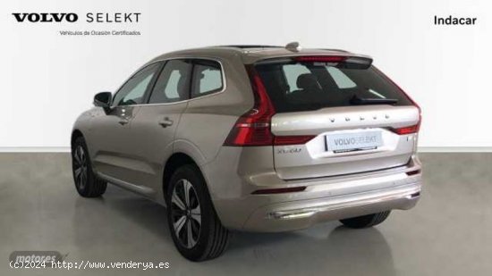 Volvo XC 60 XC60 Recharge Core, T6 plug-in hybrid eAWD, Electrico/Gasolina, Bright de 2024 con 25 Km