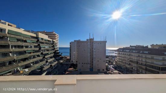  SE ALQUILA ÁTICO A 100M DE LA PLAYA EN FUENGIROLA - MALAGA 