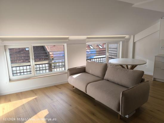 APARTAMENTO CENTRICO Y REFORMADO EN SANTIAGO - A CORUÑA