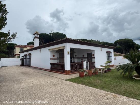  CHALET URBANO ZONA MOGARIZAS CHCILANA DE LA BARROSA - CADIZ 