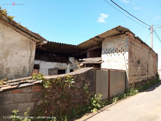 SE VENDE CASA PARA RESTAURAR EN ZONA SAR, SANTIAGO - A CORUÑA