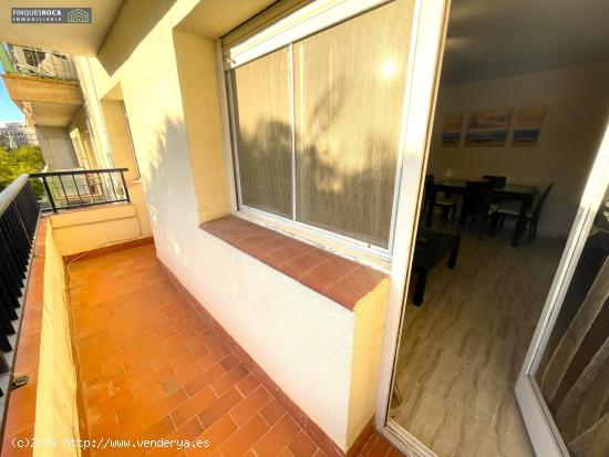 Piso Centrico de 3 Dormitorios, Baño, Cocina Independiente y Terraza Semirreformado - TARRAGONA