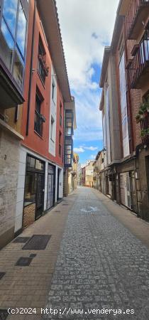  ESTRENA VIVIENDA EN EL CASCO HISTORICO DE LEÓN - LEON 