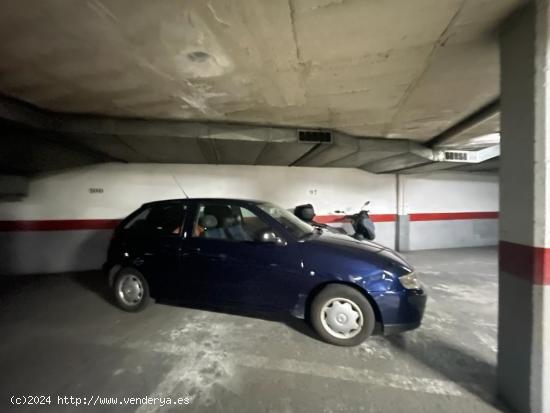 PARKING JUNTO RAMBLA - BARCELONA