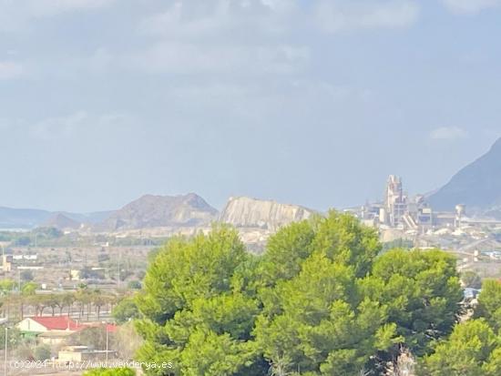 IMPRESIONANTE ATICO CON VISTAS DESPEJADAS EN SAN VICENTE - ALICANTE