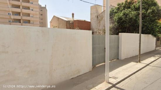  Se Vende en La Linea de la Concepcion - CADIZ 