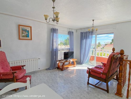 Villa en venta en Torrevieja (Alicante)