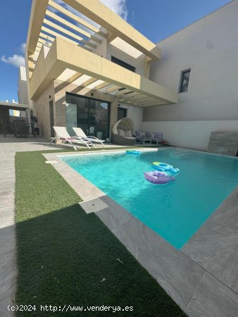  Villa en venta en Los Montesinos (Alicante) 