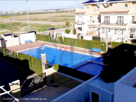 Villa en venta en Pilar de la Horadada (Alicante)