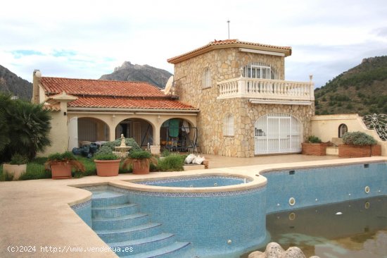  Villa en venta en Calpe (Alicante) 