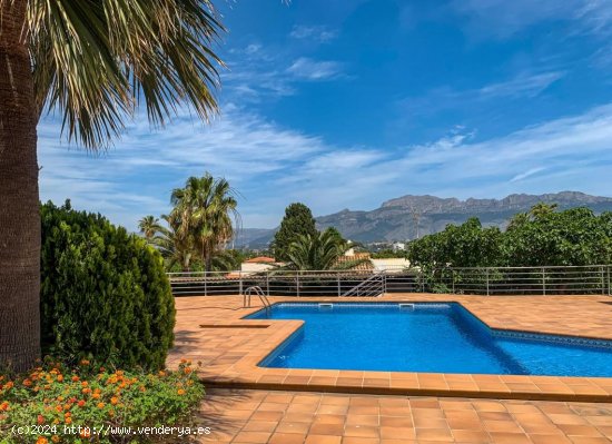 Villa en venta en Alfaz del Pi (Alicante)