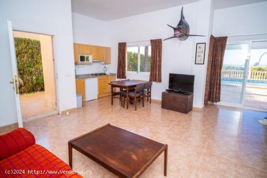 Villa en venta en La Nucia (Alicante)