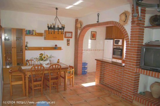 Villa en alquiler en Torrox (Málaga)