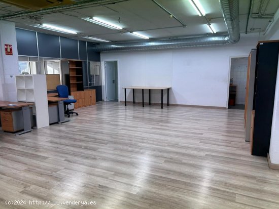 Local comercial en alquiler  en Esplugues de Llobregat - Barcelona