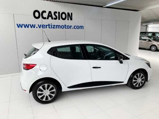 Renault CLIO 0.9 TCE GLP (GASOLINA + GLP) ( (PEGATINA ECO) )  - Astigarraga