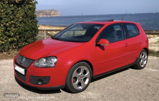 Volkswagen Golf GTI 2.0 TFSI (200CV) DSG de 2005 con 242.000 Km por 9.800 EUR. en Alicante