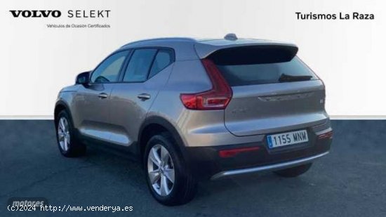 Volvo XC40 todoterreno 1.5 T2 CORE AUTO 129 5P de 2024 con 13.586 Km por 32.500 EUR. en Sevilla