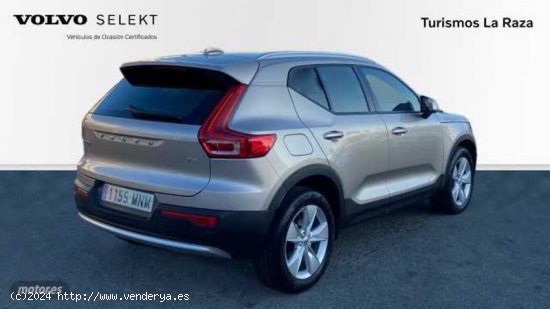 Volvo XC40 todoterreno 1.5 T2 CORE AUTO 129 5P de 2024 con 13.586 Km por 32.500 EUR. en Sevilla