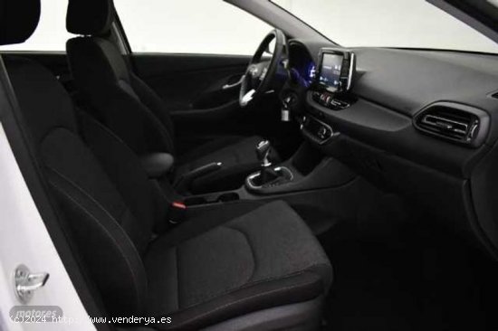 Hyundai i30 1.5 DPI Klass SLX 110 de 2024 con 4.752 Km por 20.700 EUR. en Navarra