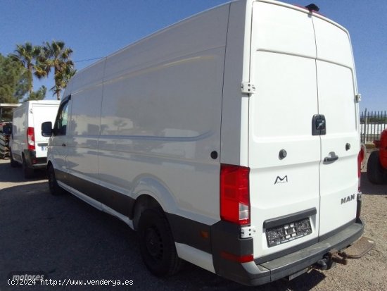 Volkswagen Crafter MAN TGE 3.180 L4H2 AUTOMATICA FURGON 180 CV. de 2021 con 139.000 Km por 27.000 EU