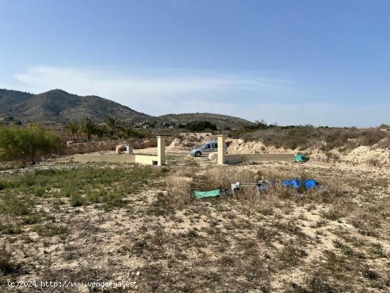 BUEN TERRENO URBANIZABLE CERCA DEL SANTUARIO - ALICANTE