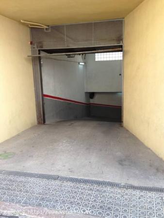 Dos plazas de garaje en venta en Vilanova i la Geltrú, centro - BARCELONA