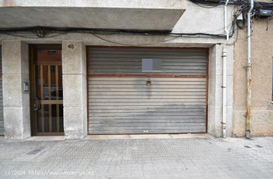 Se alquila local comercial de 148m² - BARCELONA