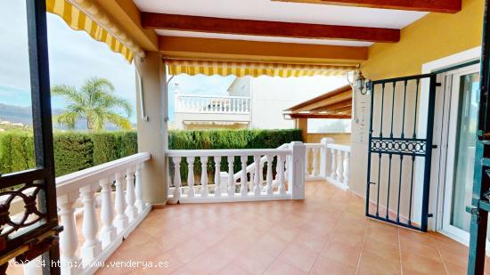 SE VENDE CHALET DE CUATRO DORMITORIOS EN LA NUCÍA. SEVENDGROUP.COM - ALICANTE